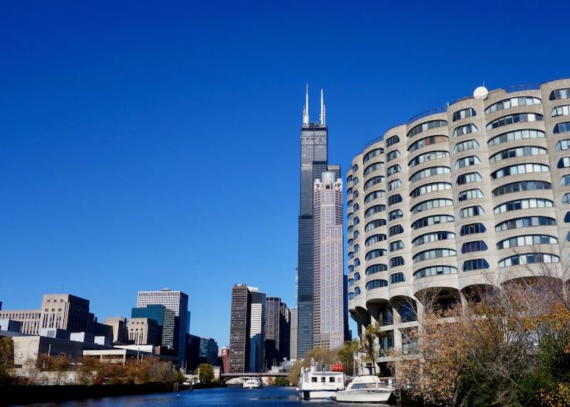 Willis Tower and the Chicago River in the Loop