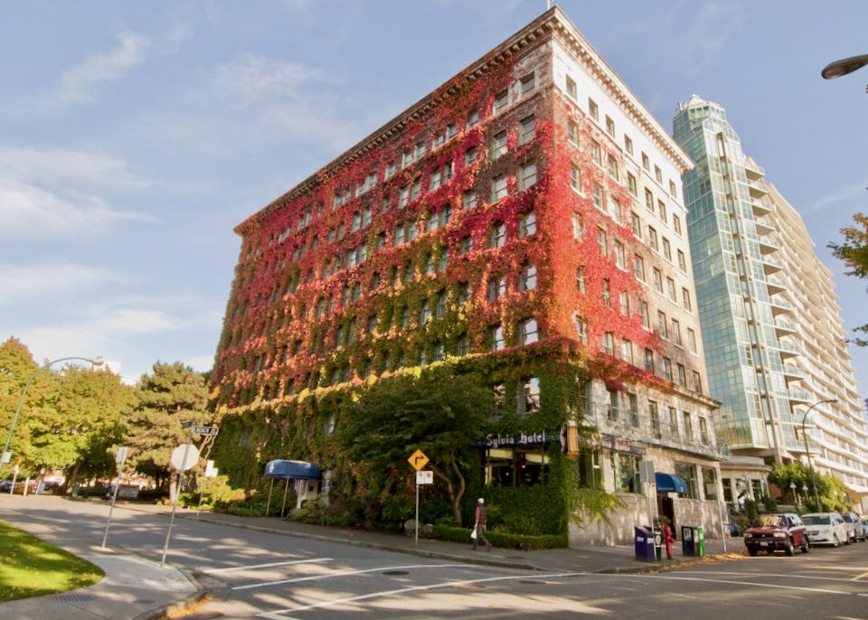 Hotel close to Stanley Park in Vancouver.