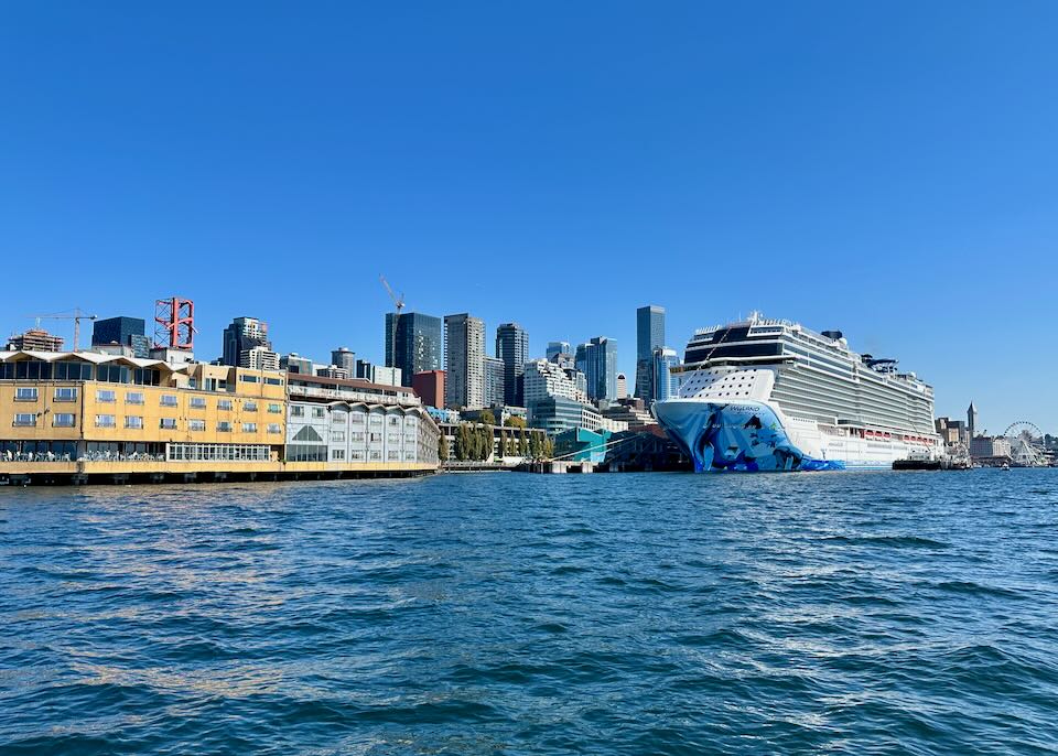 Cruise ship and nearby hotel on the Seattle waterfront.