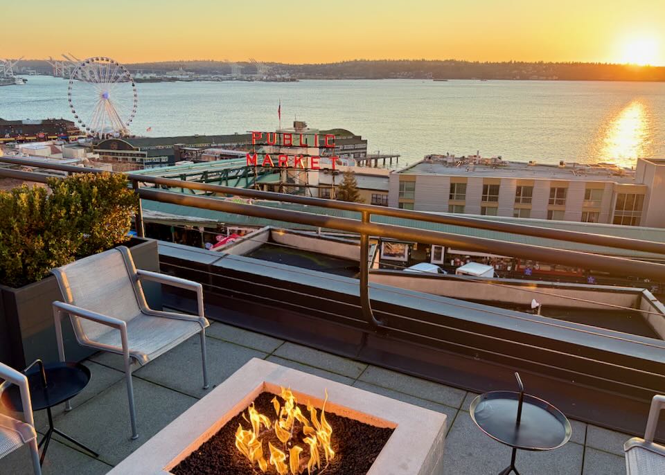 Seattle hotel in Pike Place Market close to Cruise terminal.
